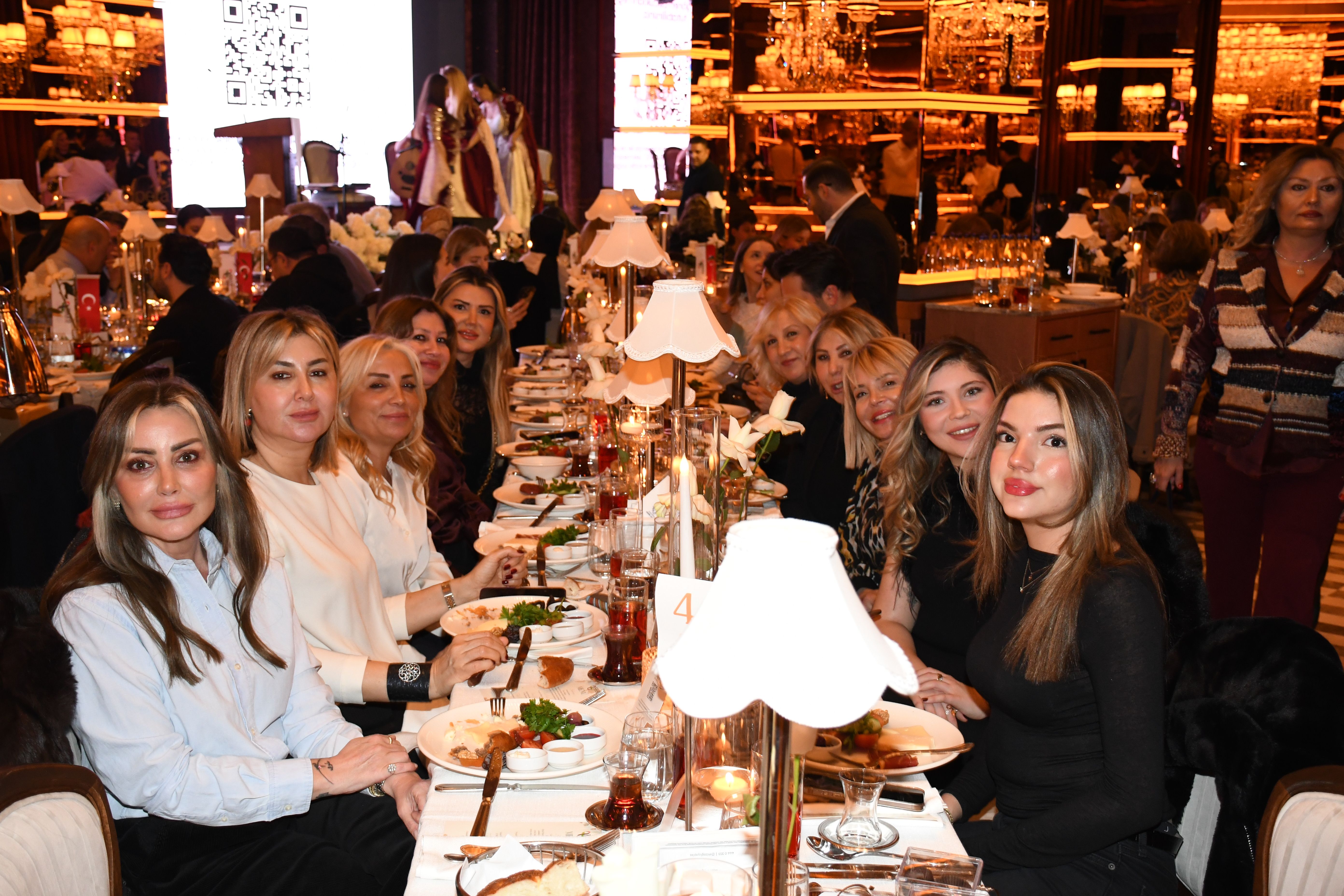 KAYD'�n �ftar Davetinde �� ve Cemiyet Dünyas� E�itim için Bulu�tu 